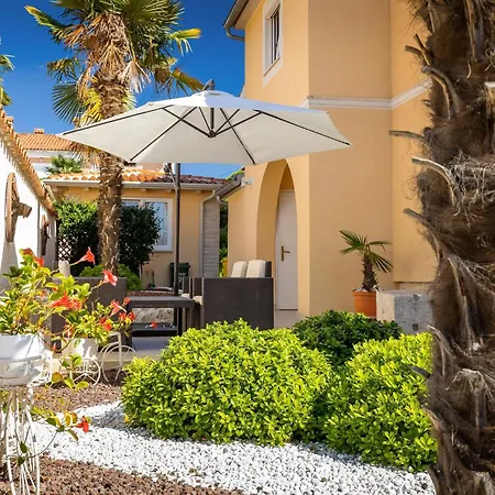 Apartment Klimatisierte In Spadici Mit Parkplatz Porec